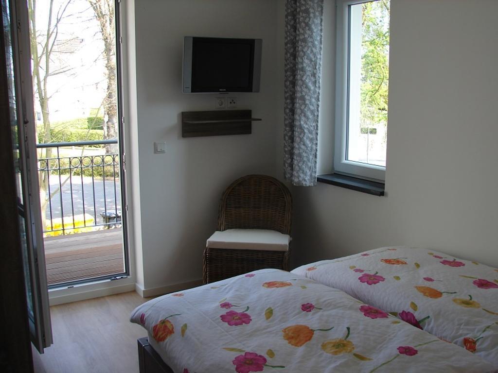Haus Passat - Ferienwohnungen Ostseebad Nienhagen Exterior foto