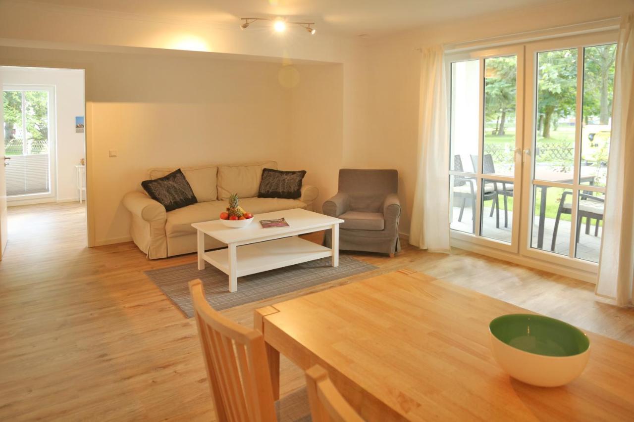 Haus Passat - Ferienwohnungen Ostseebad Nienhagen Exterior foto